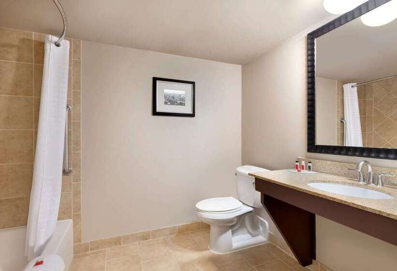 فندق Baymont By Wyndham Augusta West