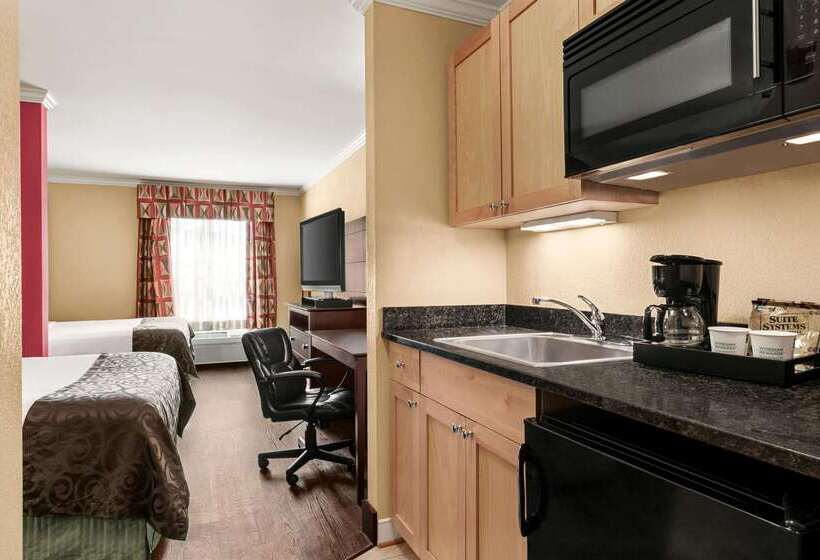 酒店 Comfort Inn & Suites