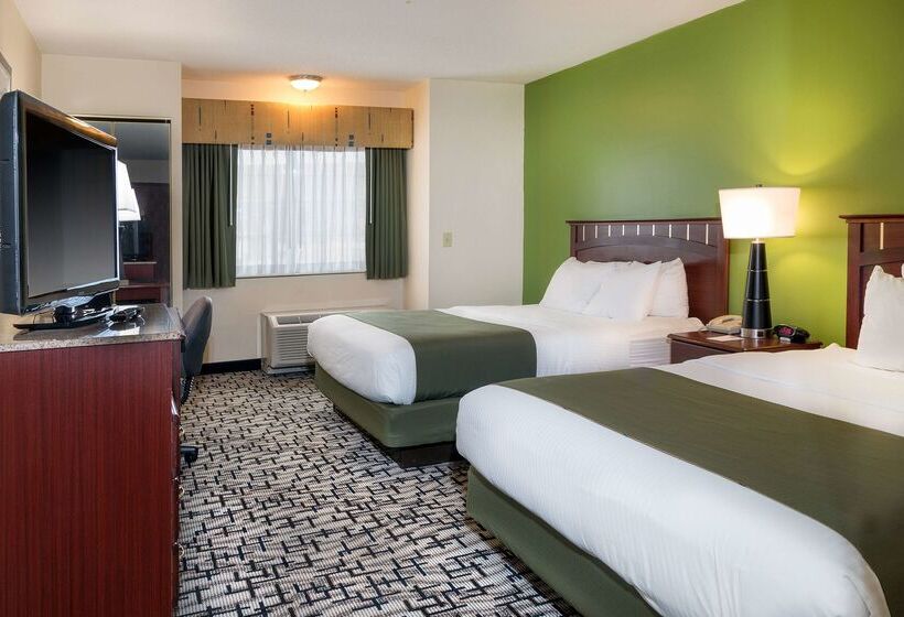 בית מלון כפרי Best Western Crown Inn & Suites   Batavia