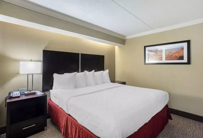 호텔 Best Western Harrisburg North