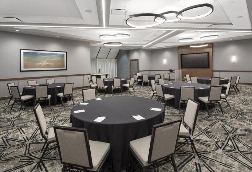 فندق Crowne Plaza Lansing, An Ihg