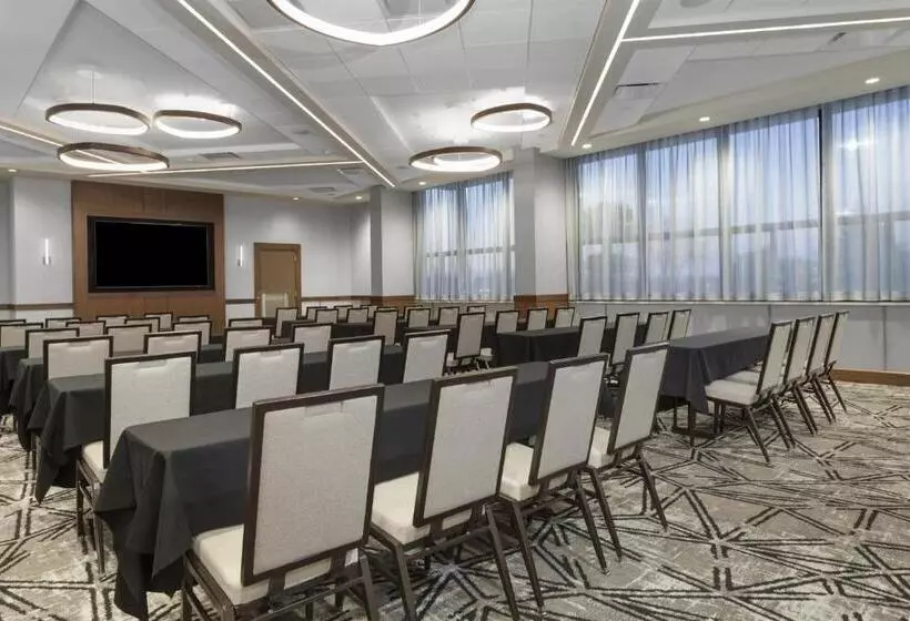 호텔 Crowne Plaza Lansing, An Ihg