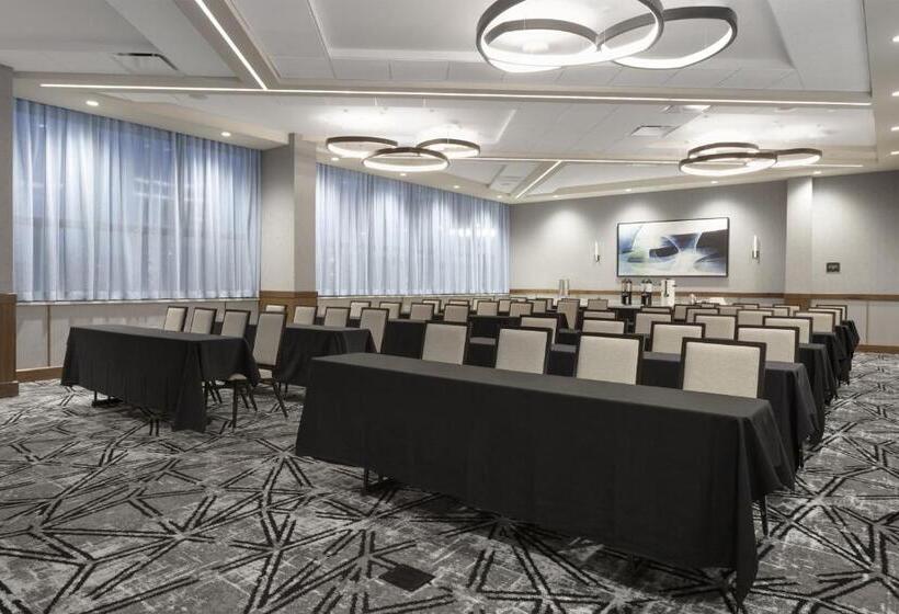 فندق Crowne Plaza Lansing, An Ihg