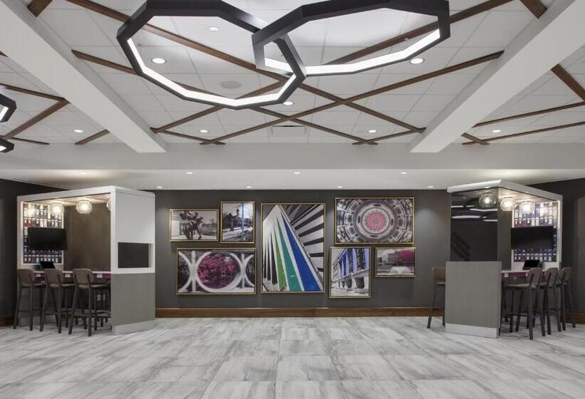 فندق Crowne Plaza Lansing, An Ihg