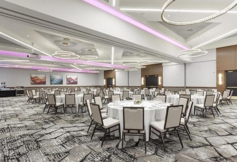 فندق Crowne Plaza Lansing, An Ihg