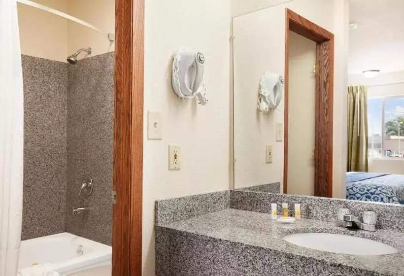 ホテル Days Inn By Wyndham Champaign/urbana