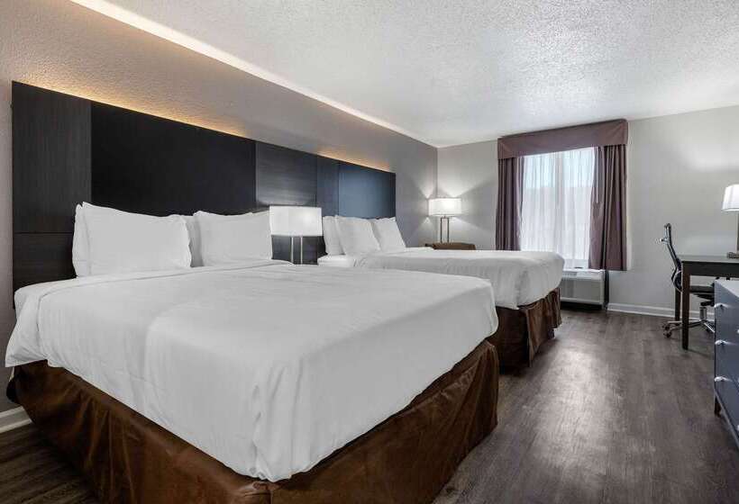 فندق Econo Lodge At The University