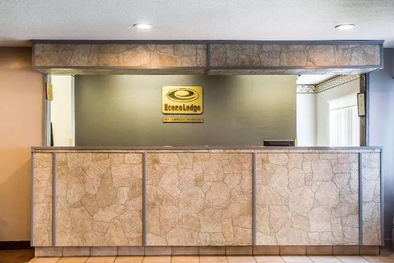 Hotel Econo Lodge Painted Post   Corning