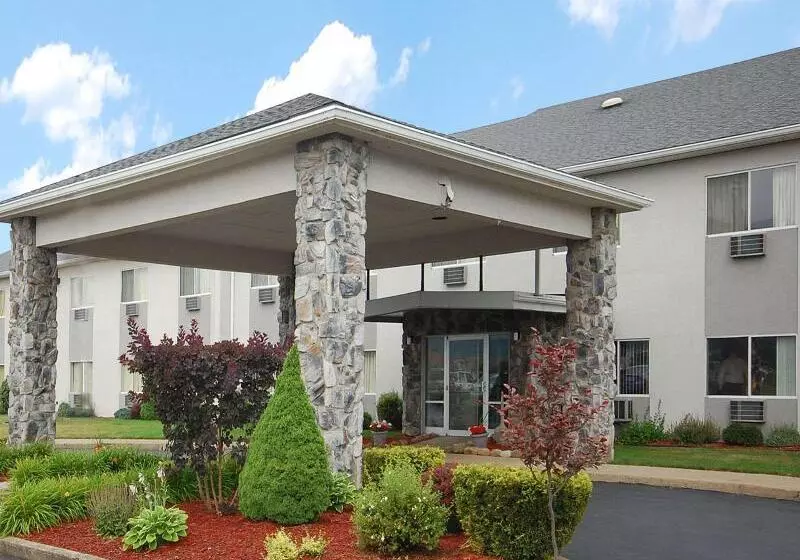 Hotel Econo Lodge Painted Post   Corning