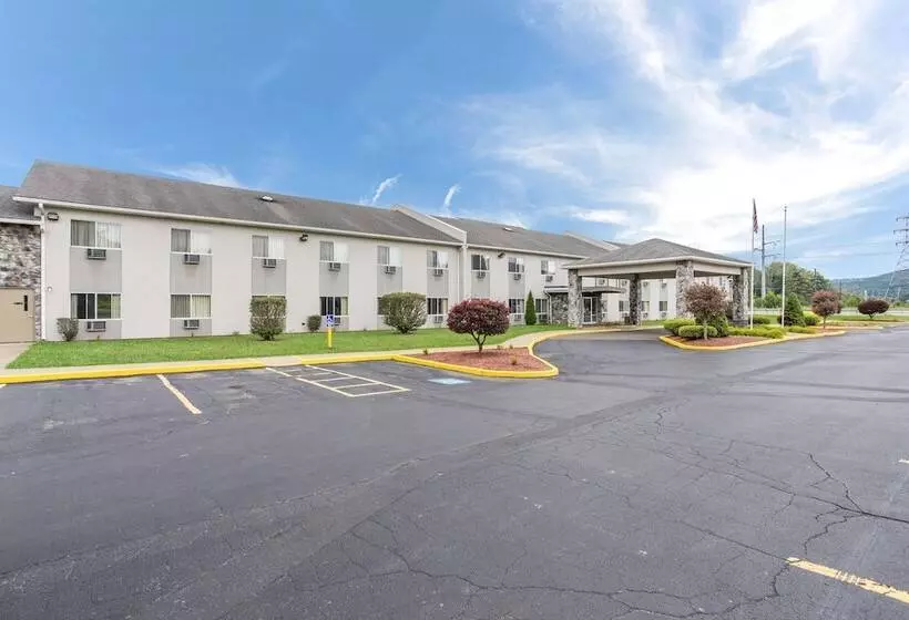 Hotel Econo Lodge Painted Post   Corning