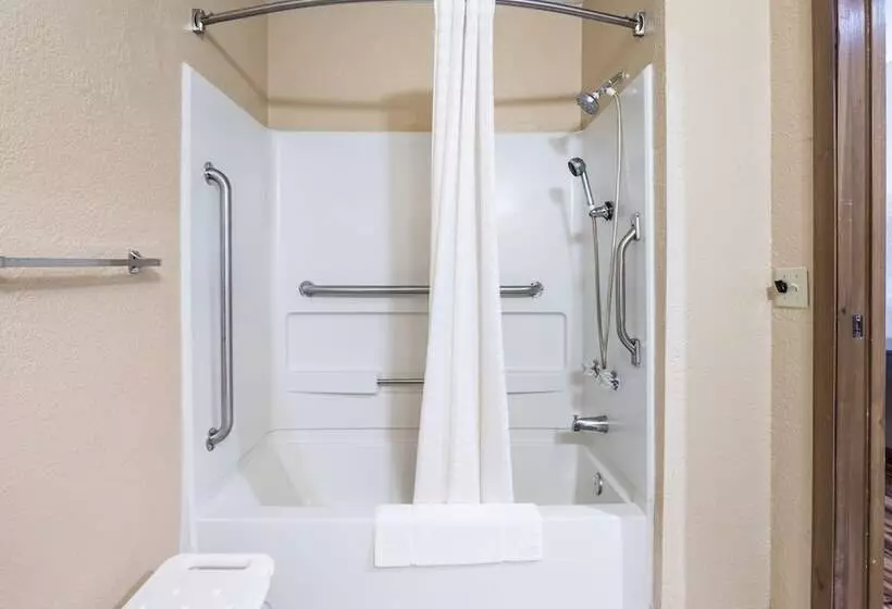 Hotel Econo Lodge Painted Post   Corning