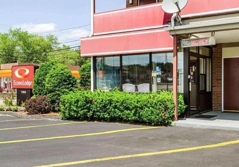 酒店 Framingham Inn