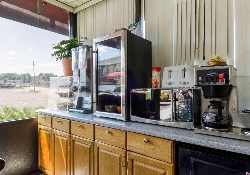 בית מלון כפרי Framingham Inn