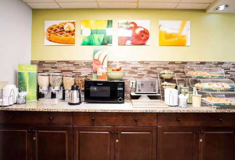 ホテル Quality Inn Cromwell  Middletown