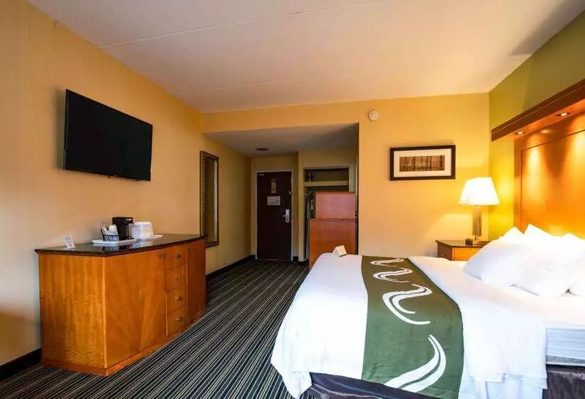 ホテル Quality Inn Cromwell  Middletown