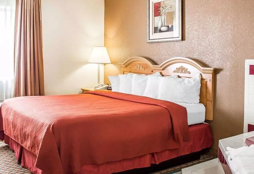 בית מלון כפרי Quality Inn