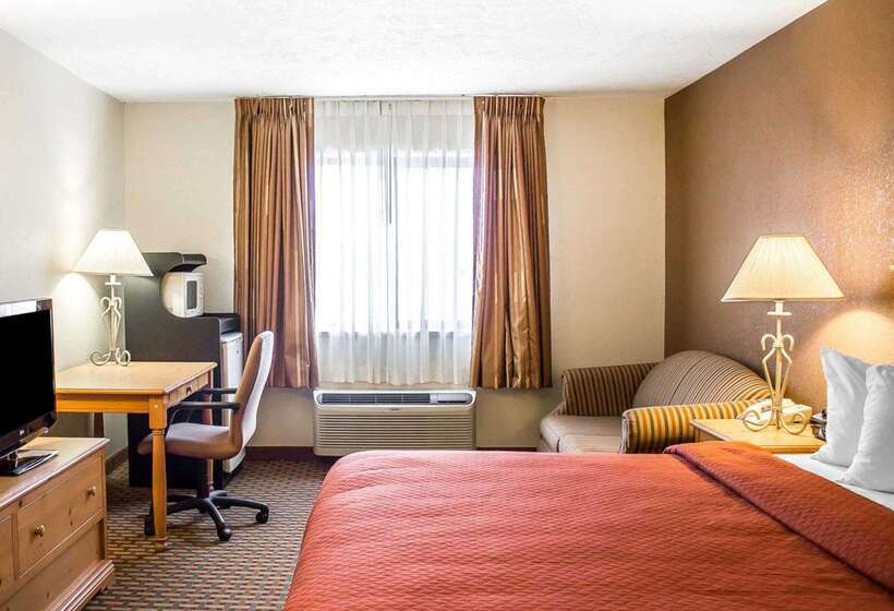 Отель Quality Inn
