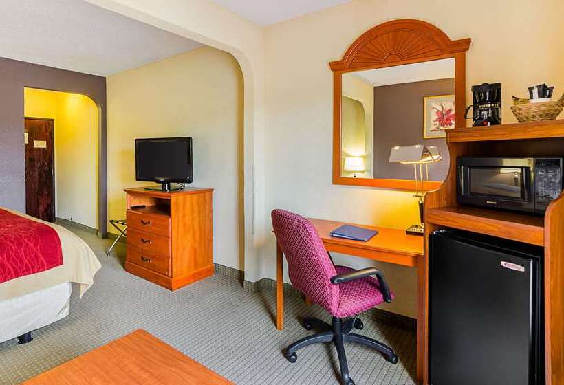 فندق Quality Suites Altavista Lynchburg South