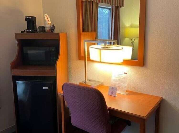 فندق Quality Suites Altavista Lynchburg South