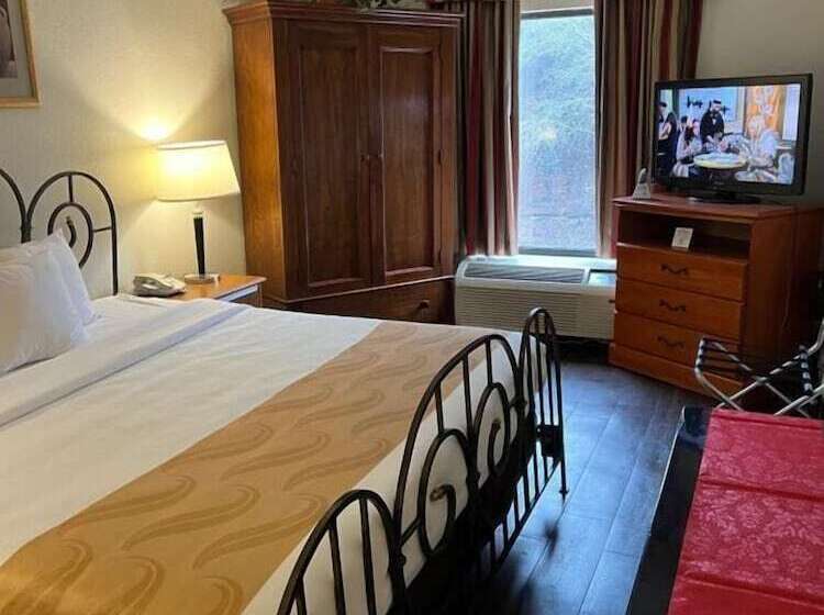 فندق Quality Suites Altavista Lynchburg South