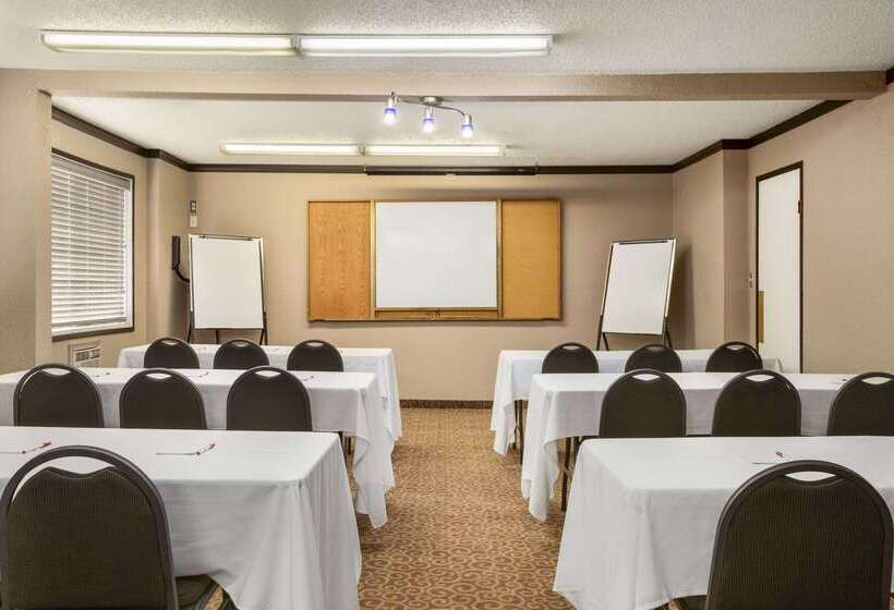 هتل South Hill Lodge