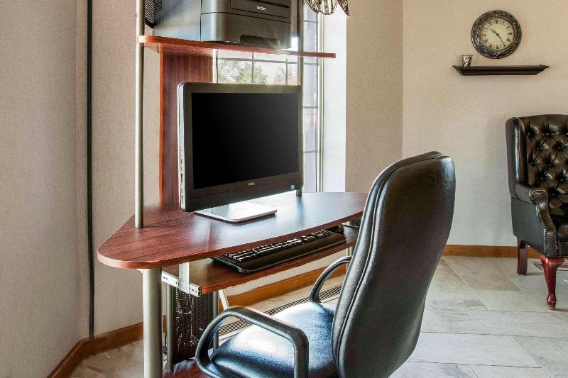 فندق Rodeway Inn