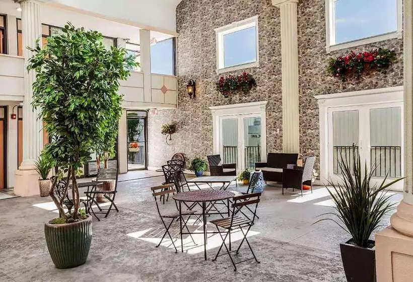 בית מלון כפרי Super 8 By Wyndham Meadowlands