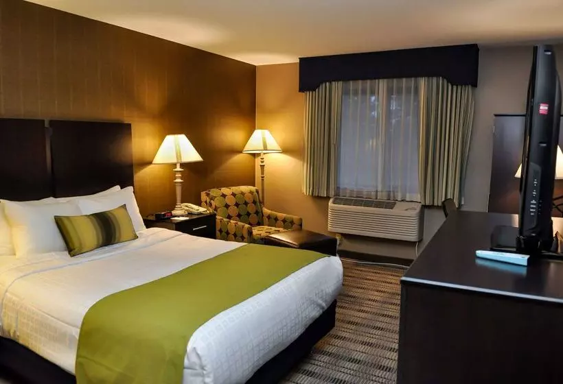 Отель Best Western Providence Warwick Airport Inn
