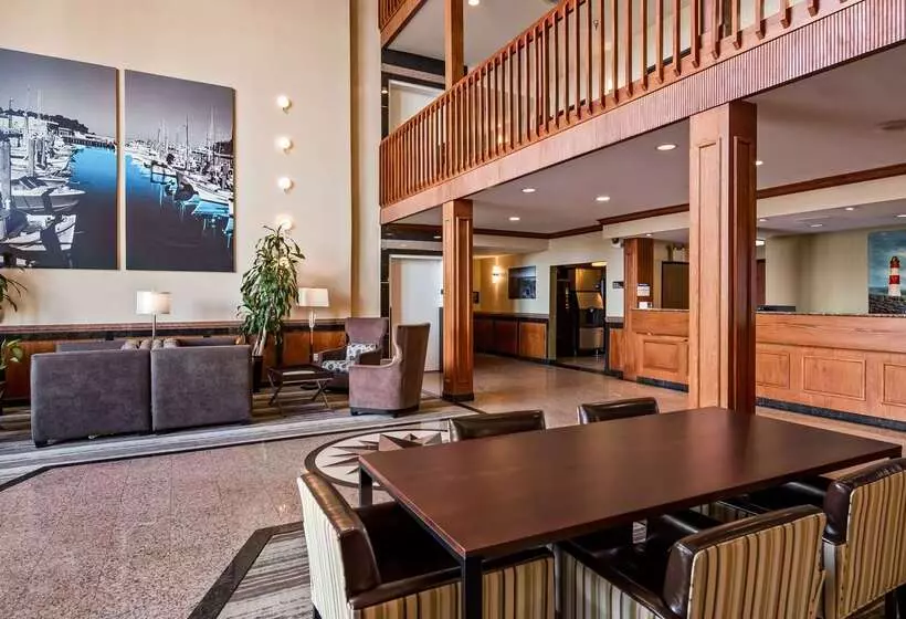 Отель Best Western Providence Warwick Airport Inn