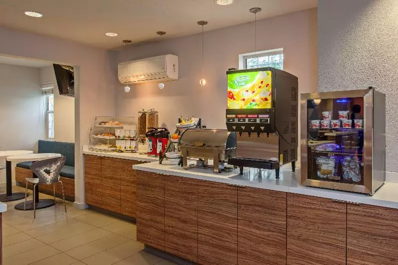 酒店 Best Western Plus Executive Suites