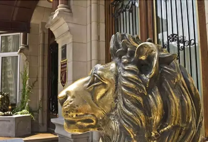 Отель Chateau Versailles