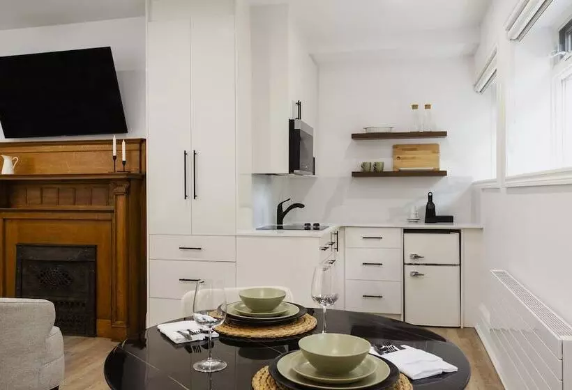 Отель Chateau Versailles