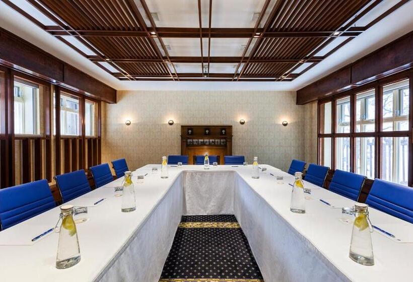 هتل Chateau Versailles