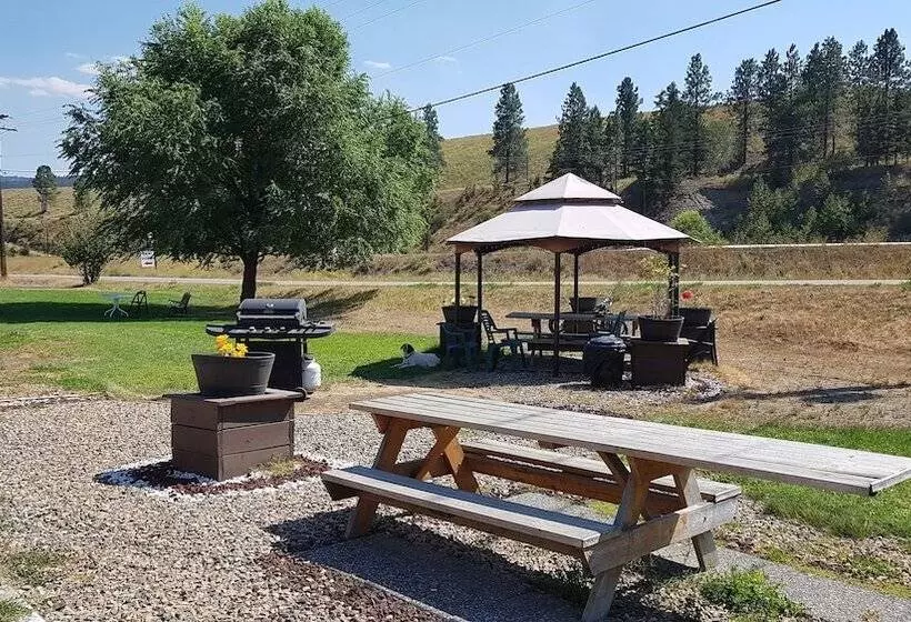 בית מלון כפרי Countryside Inn