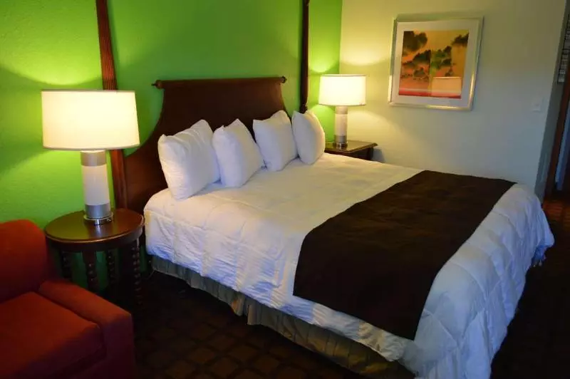 호텔 Days Inn & Suites New Buffalo