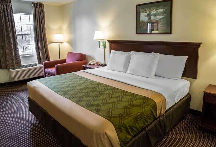Отель Econo Lodge Crystal Coast