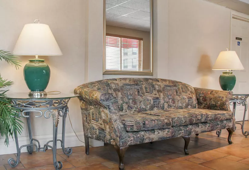 호텔 Econo Lodge Laval