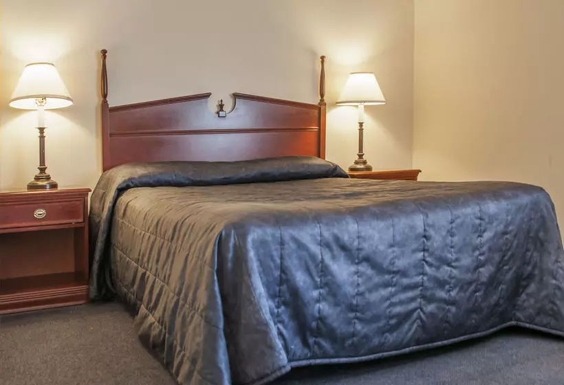 호텔 Econo Lodge Laval