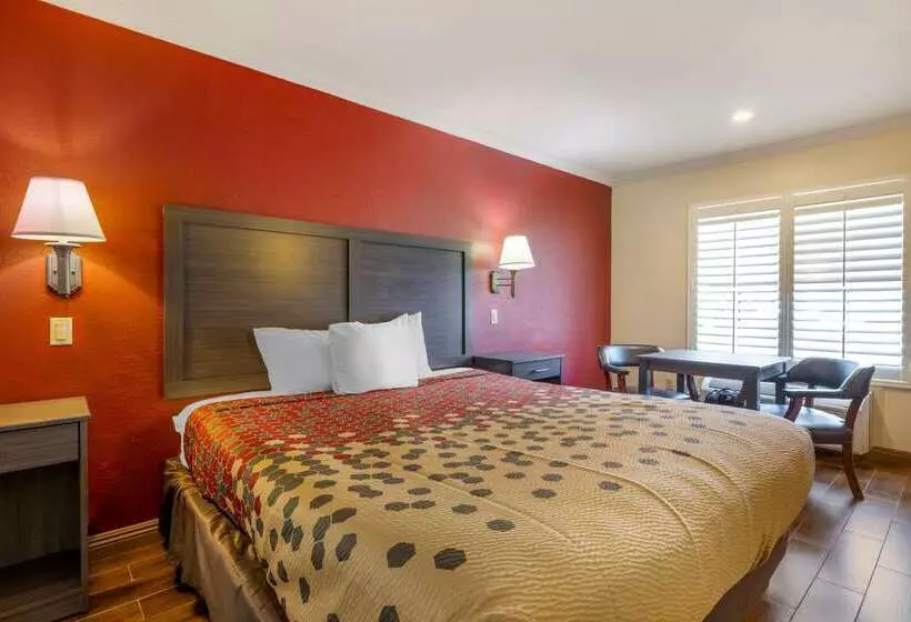 Hotelli Econo Lodge Moreno Valley