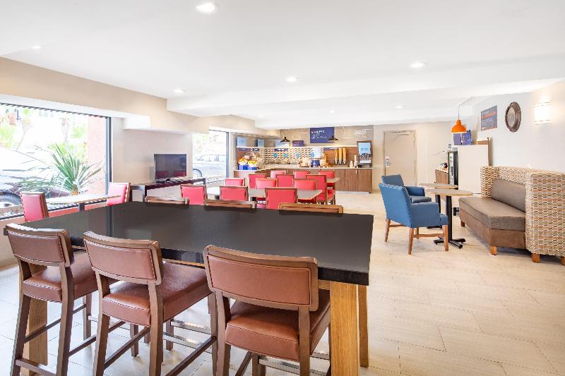 فندق Holiday Inn Express San Diego Airport Old Town, An Ihg