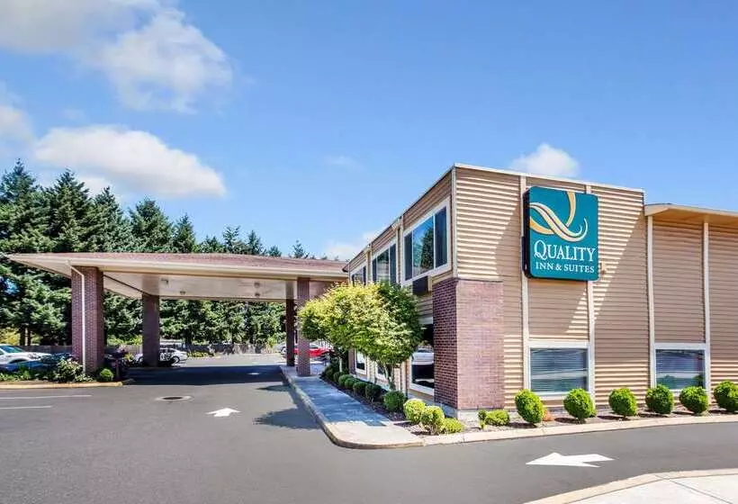 هتل Quality Inn & Suites Vancouver North