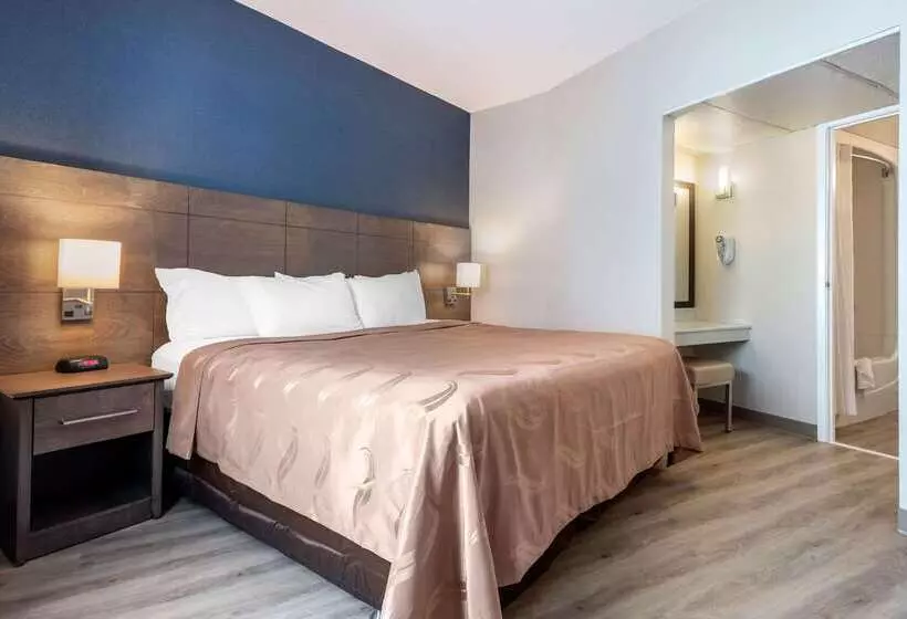 Hotelli Quality Suites