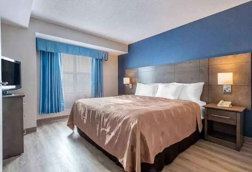 Hotelli Quality Suites