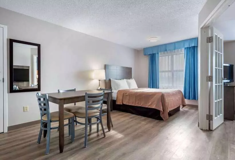 Hotelli Quality Suites