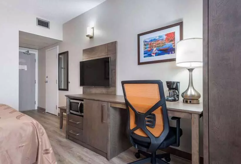 Hotelli Quality Suites