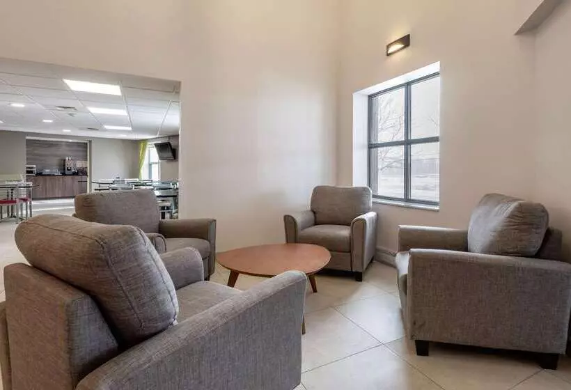 Hotelli Quality Suites