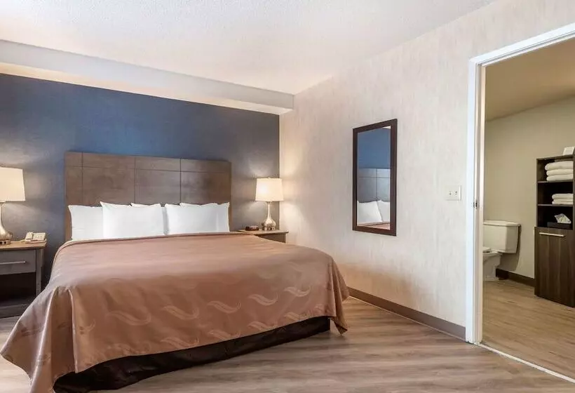 Hotelli Quality Suites