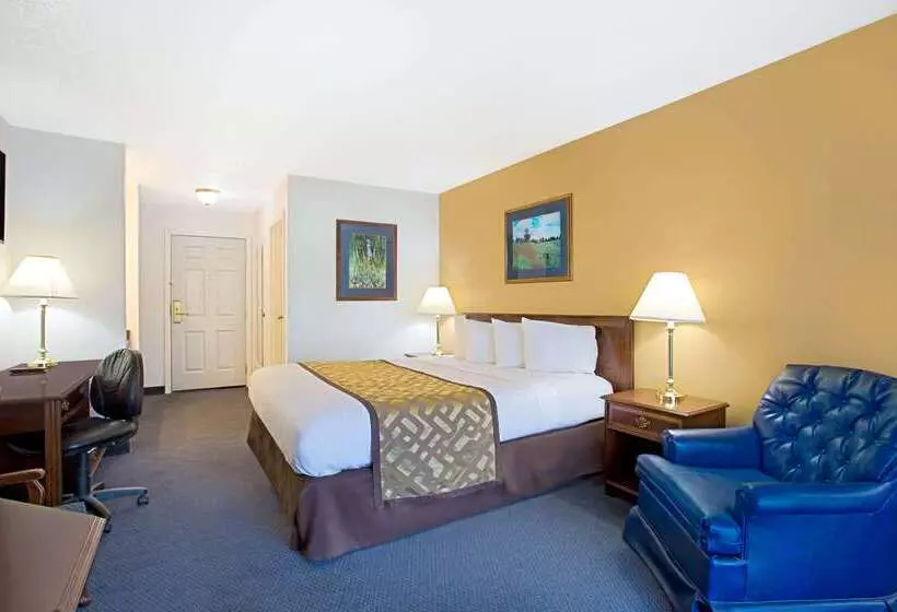 فندق Super 8 By Wyndham Oroville