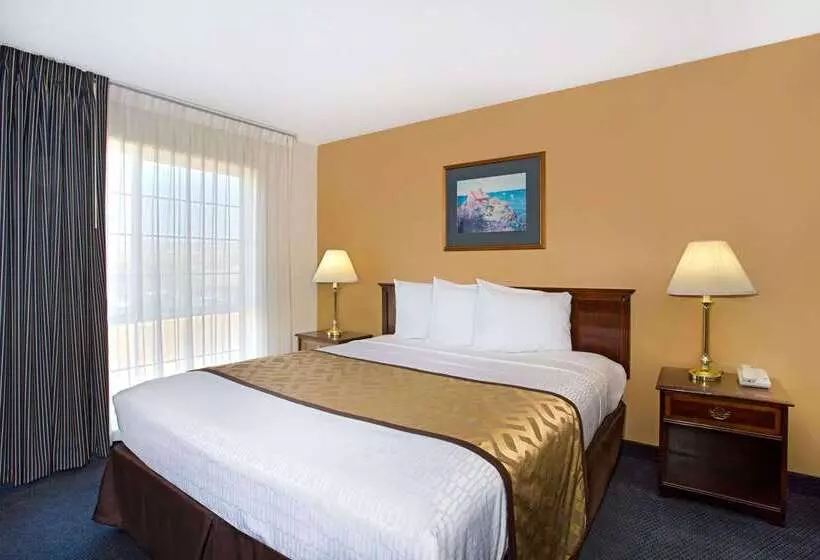 فندق Super 8 By Wyndham Oroville