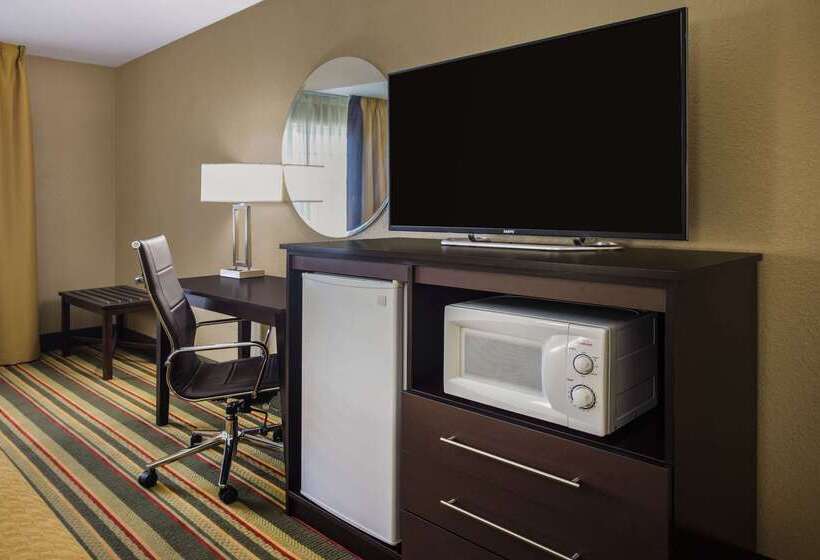 فندق Super 8 By Wyndham Paragould